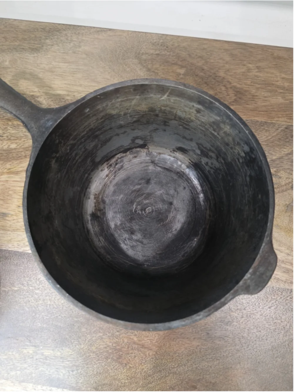 Vintage Taiwan Cast Iron Sauce Pot w/ Lid 5.5